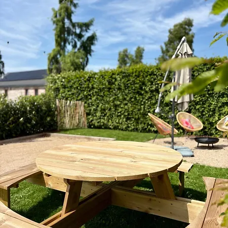 アパート Pit & マルメディ